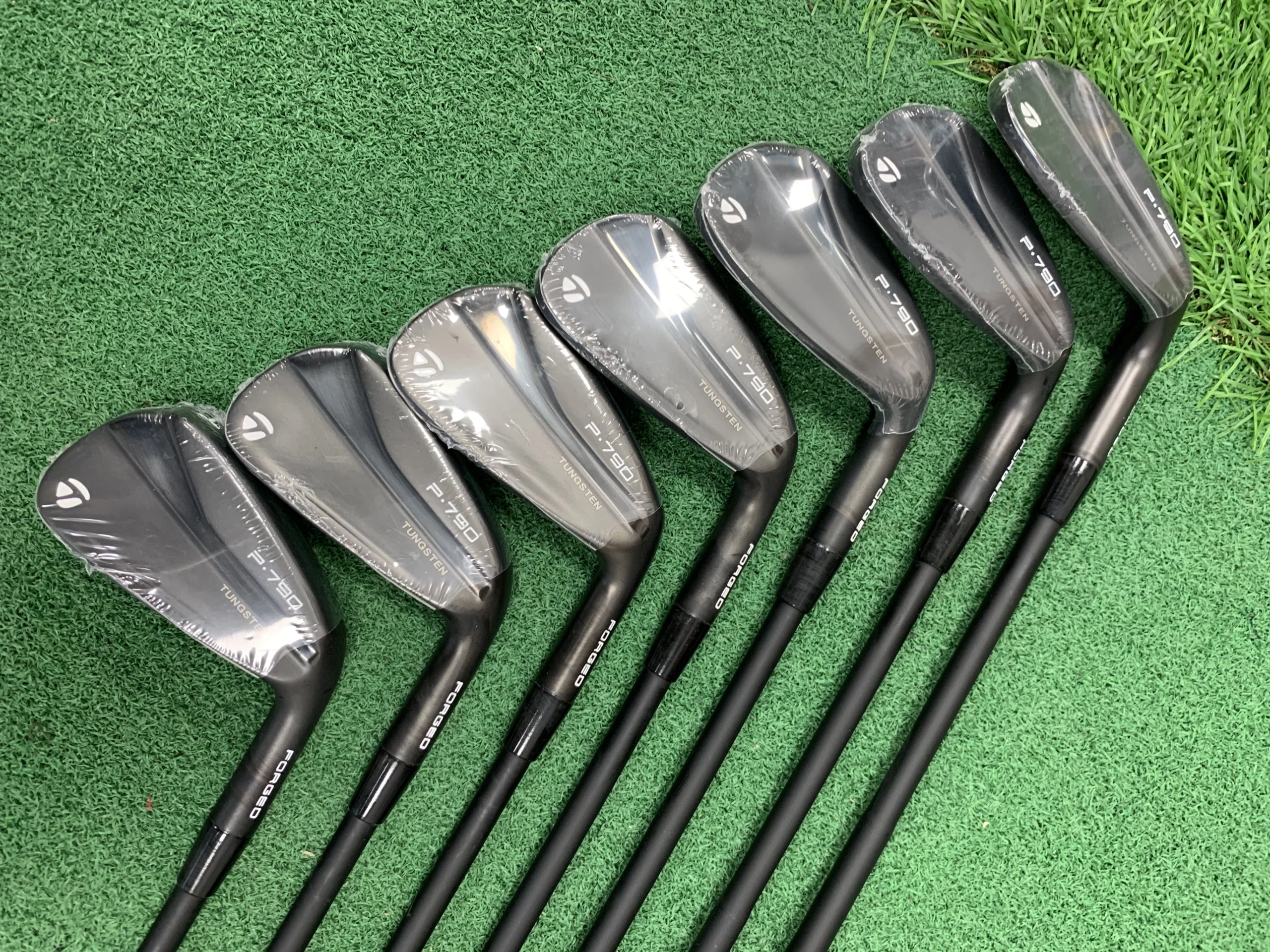 TAYLORMADE P790 IRON 4-PW BLACK 2021 - Image 12